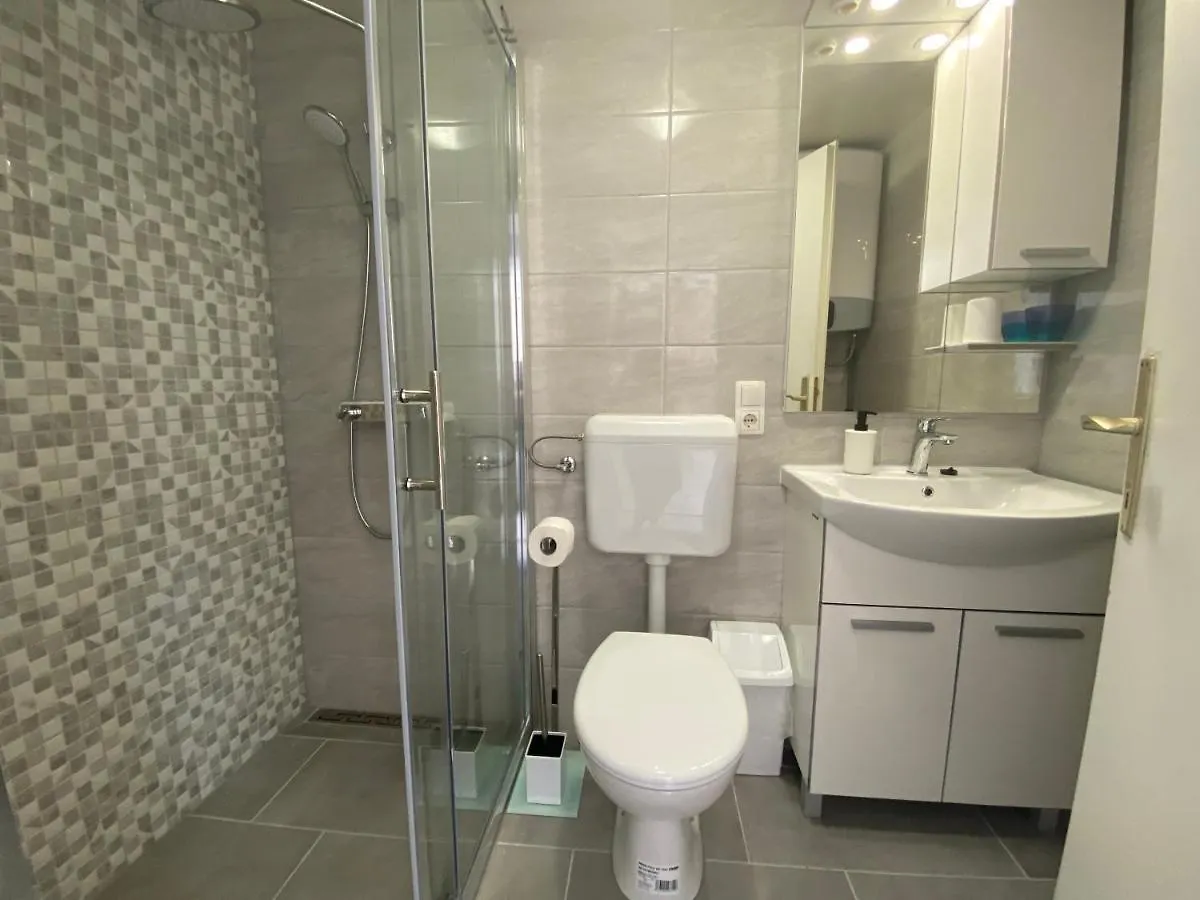 Guest house Apartment Surdic Valun