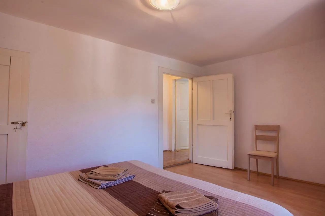 Apartment Surdic Valun