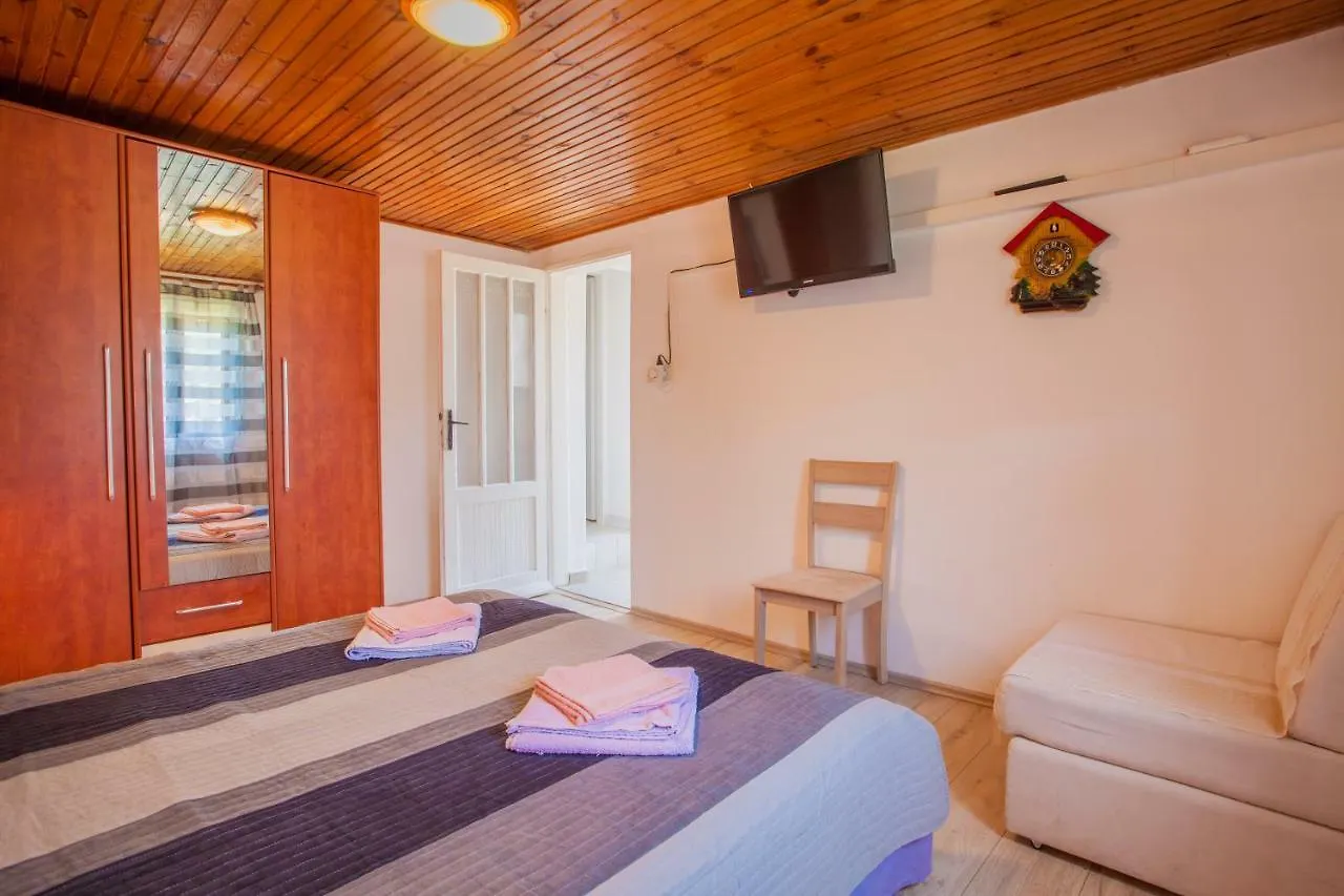 *** Guest house Apartment Surdic Valun Croatia