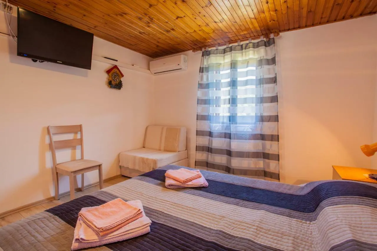 Guest house Apartment Surdic Valun